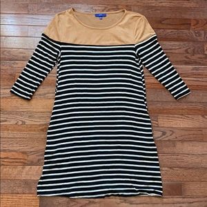 Black and white striped casual mini/midi dress